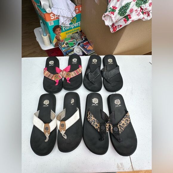 4 Pair Yellow box Stylish Flip Flops Collection - Picture 1 of 6